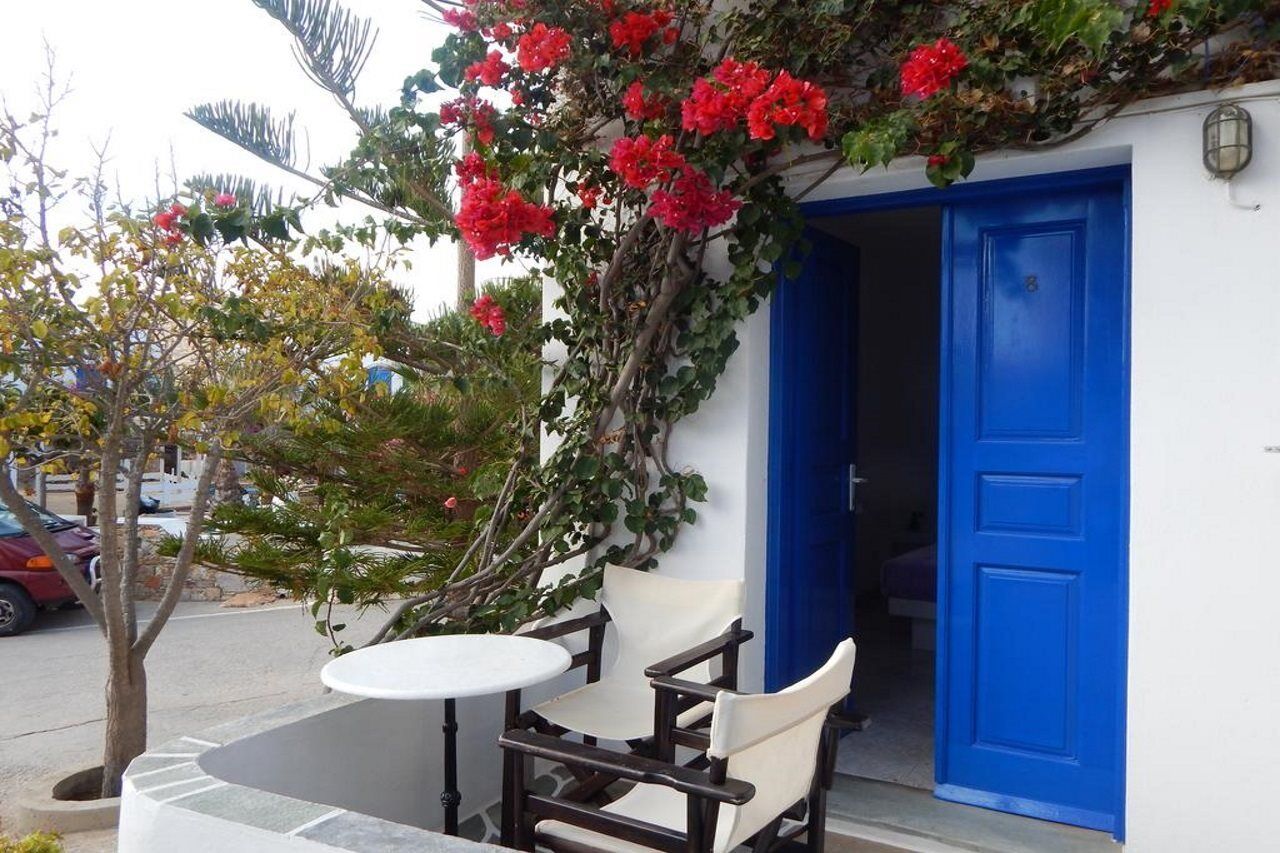 Evgenia Rooms And Apartments Folégandros Exterior foto
